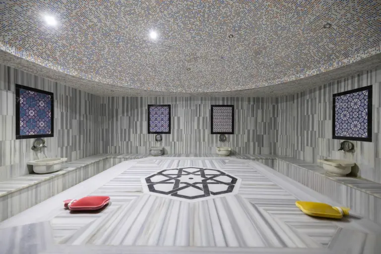 Spa &amp; Wellness (2/3)